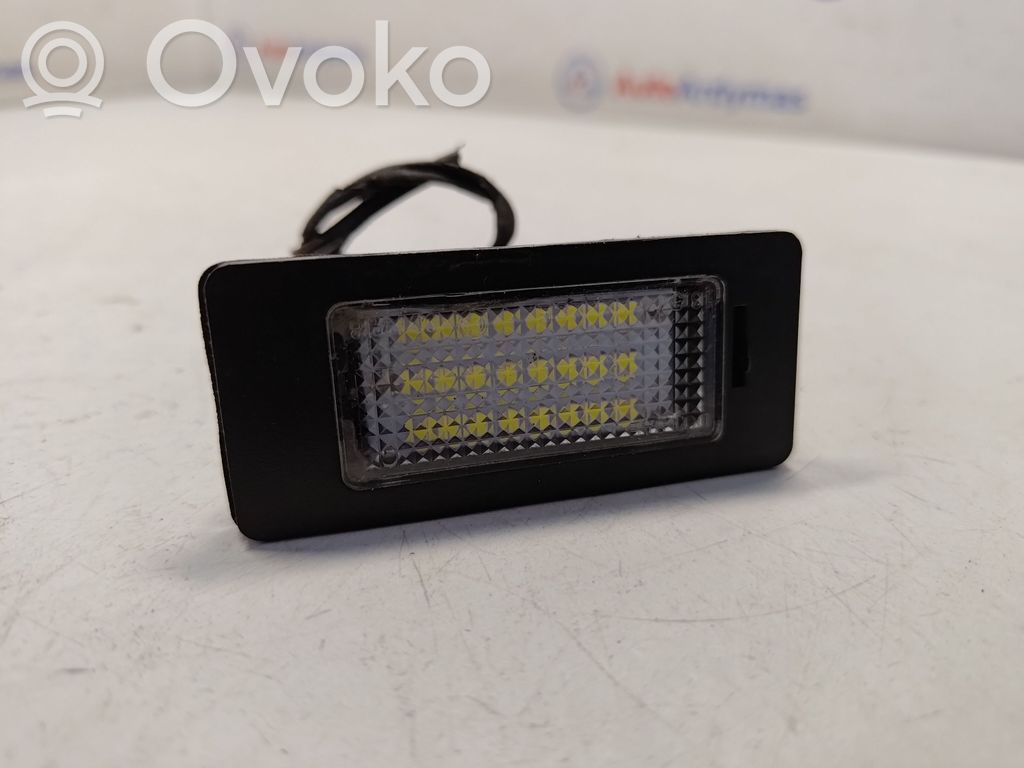 Number plate light   63267165646,63268372001