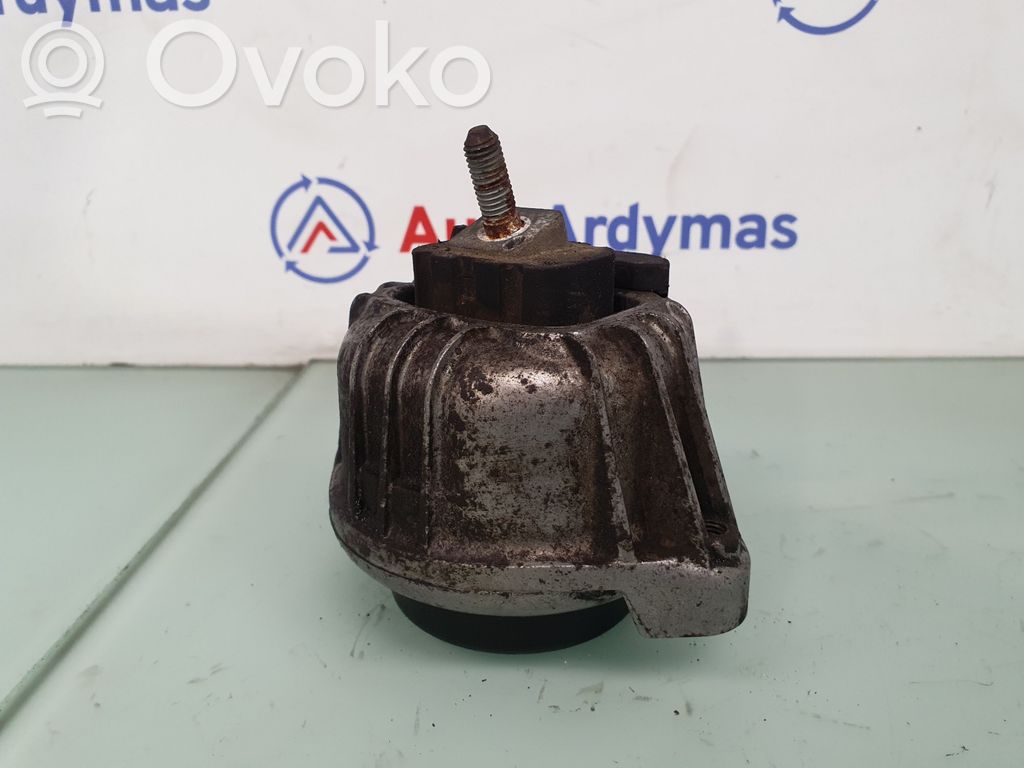 BMW 1 E81 E87 Engine mount bracket 