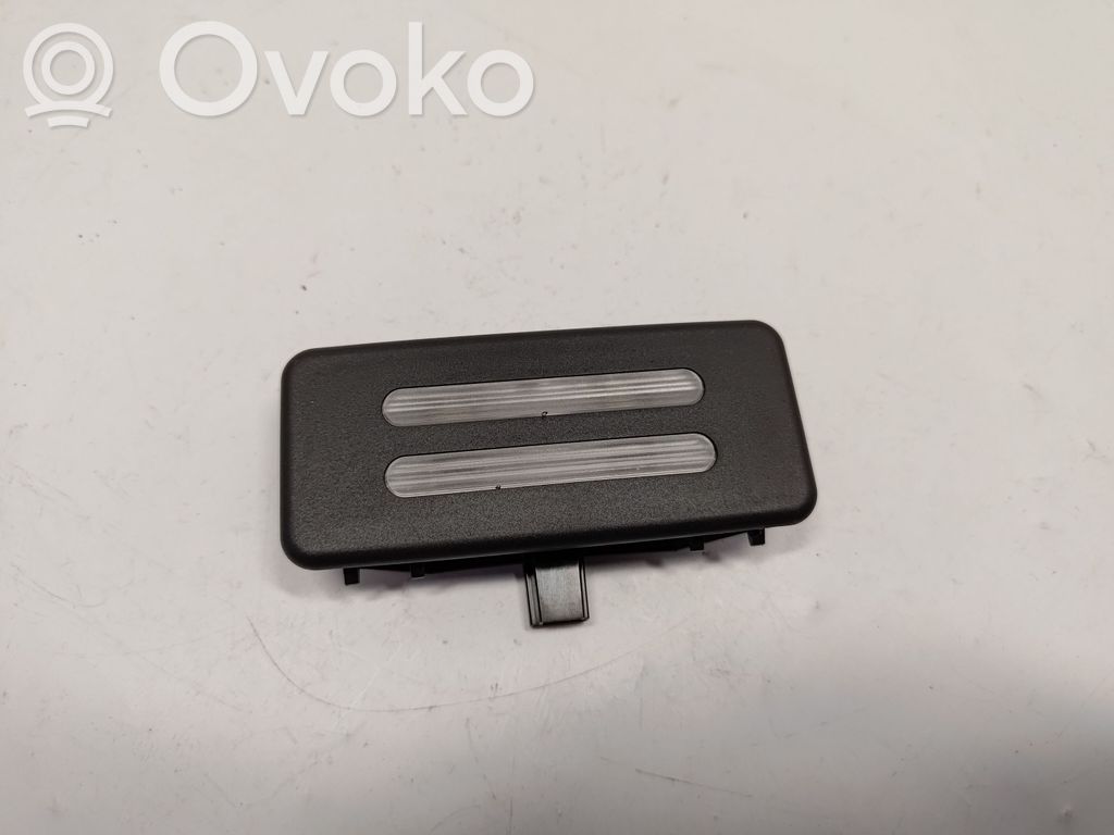 Front seat light   6962013,63316962013,63316920189