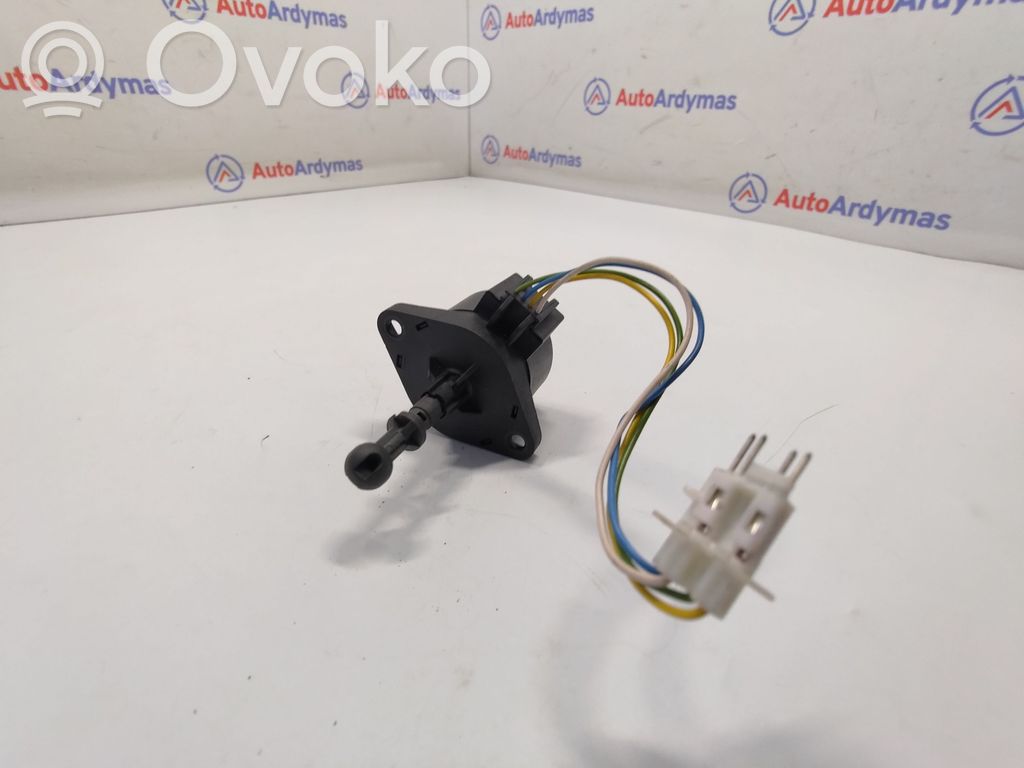 BMW 5 E39 Headlight level adjustment motor 