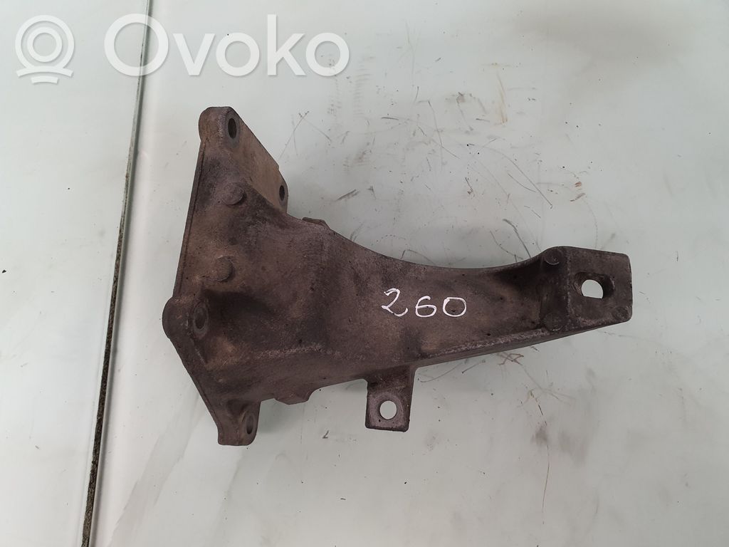 BMW 3 E36 Engine mounting bracket 