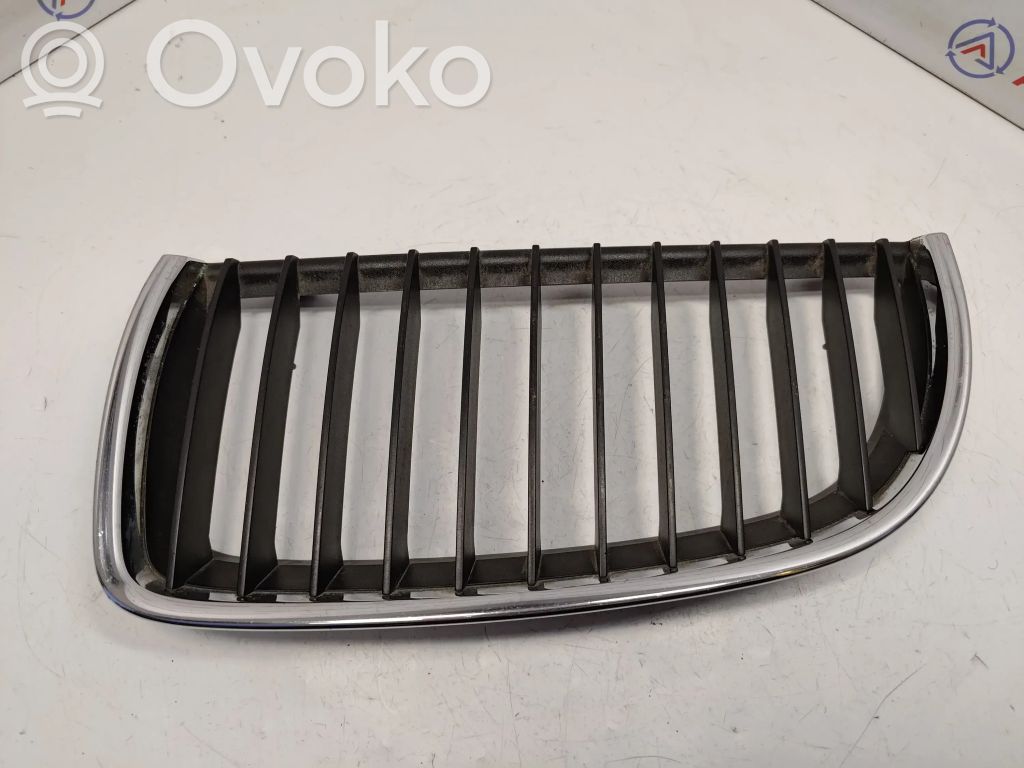 BMW 3 E90 E91 Front bumper upper radiator grill 