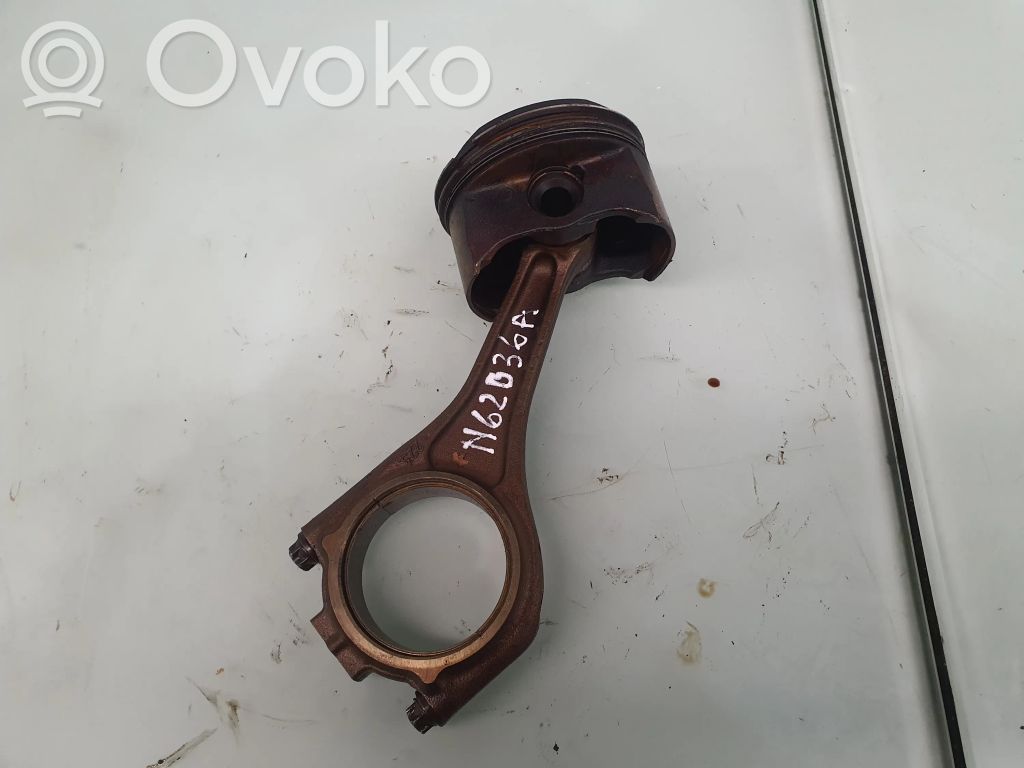 BMW 7 E65 E66 Kolben mit Pleuel 
