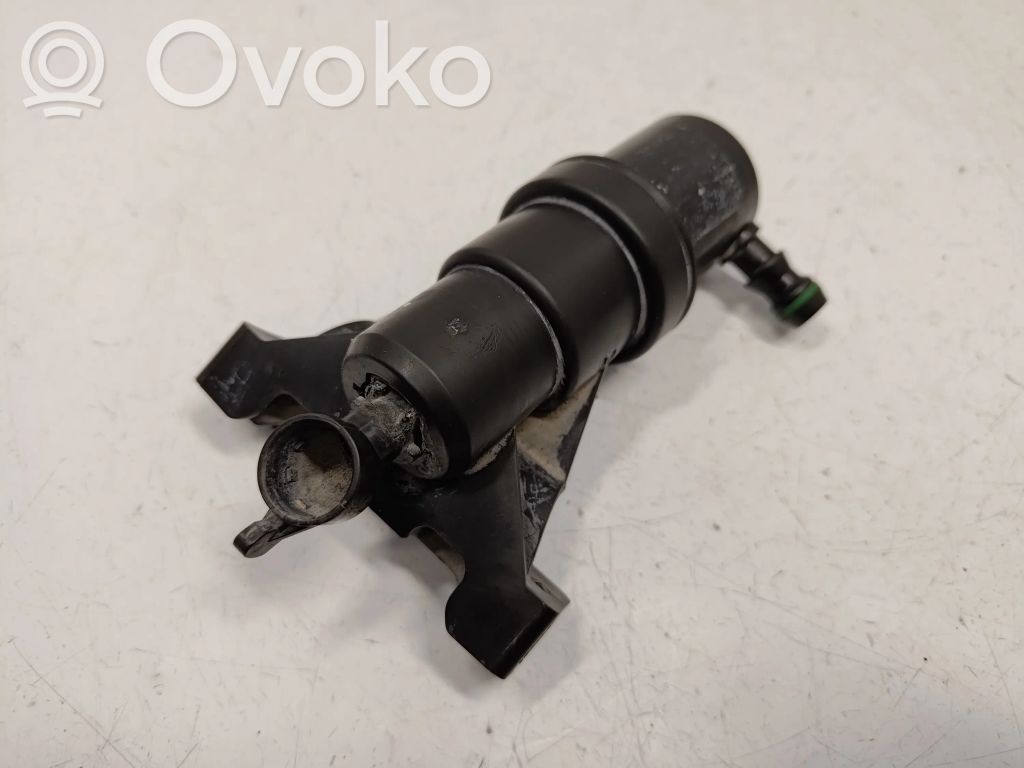 BMW 7 E65 E66 Headlight washer spray nozzle 