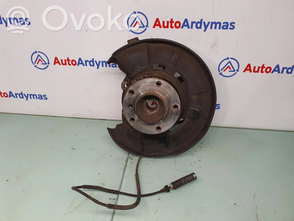 BMW 1 E81 E87 Front wheel hub spindle knuckle 