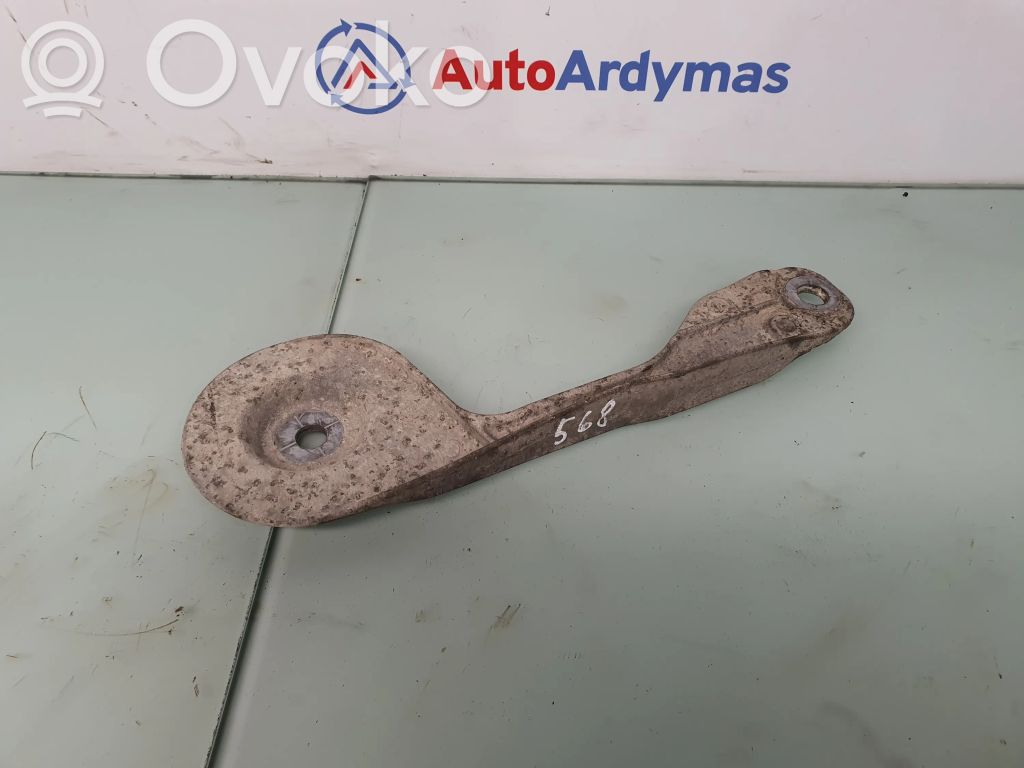 BMW X5 E70 Cits aizmugures šasijas elements 