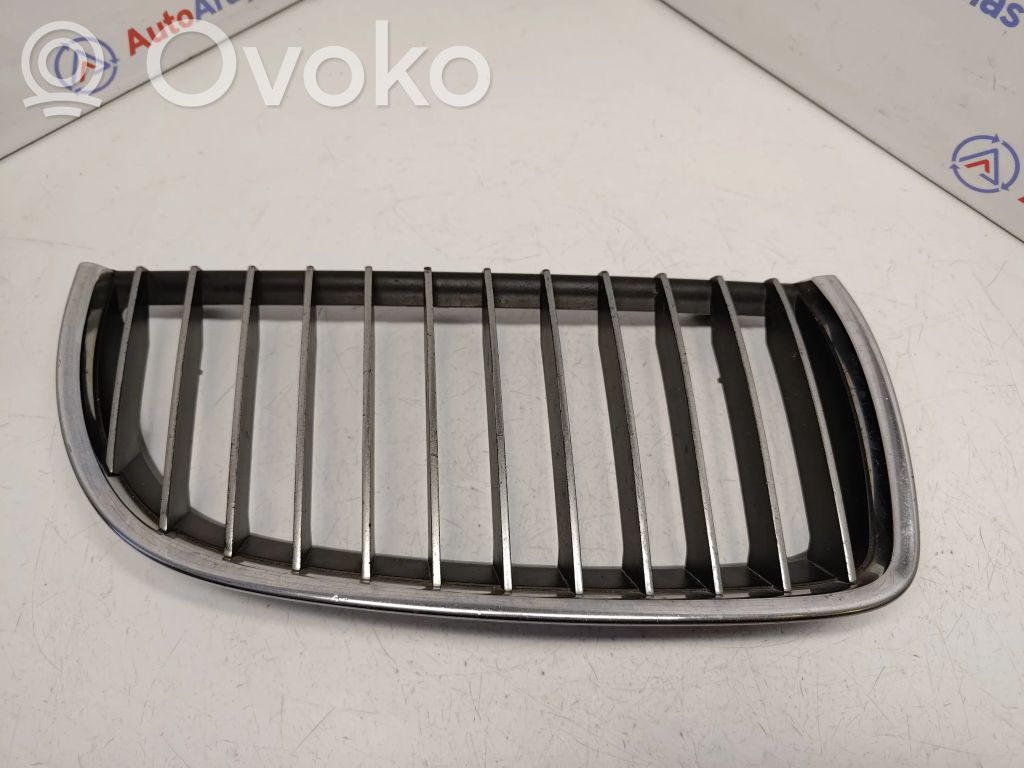 BMW 3 E90 E91 Front bumper upper radiator grill 