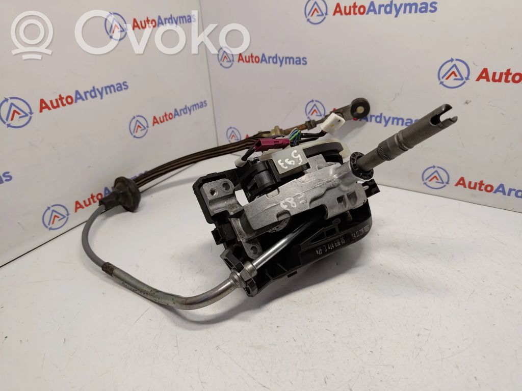 BMW X3 E83 Gear shifter/selector 