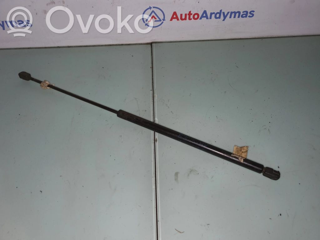 BMW 3 E30 Tailgate/trunk strut/damper 