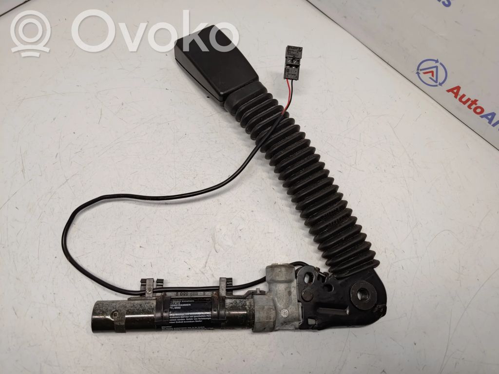 BMW 5 E60 E61 Sagtis diržo priekinė 