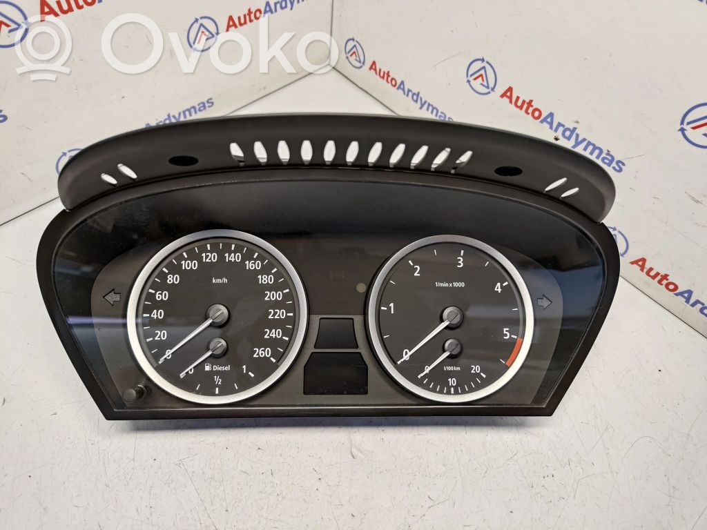 BMW 5 E60 E61 Nopeusmittari (mittaristo) 