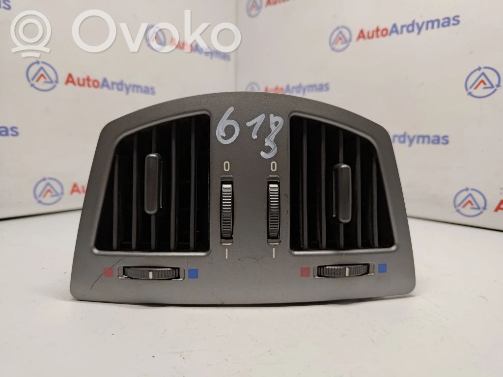 BMW 7 E65 E66 Rejilla de ventilación trasera 