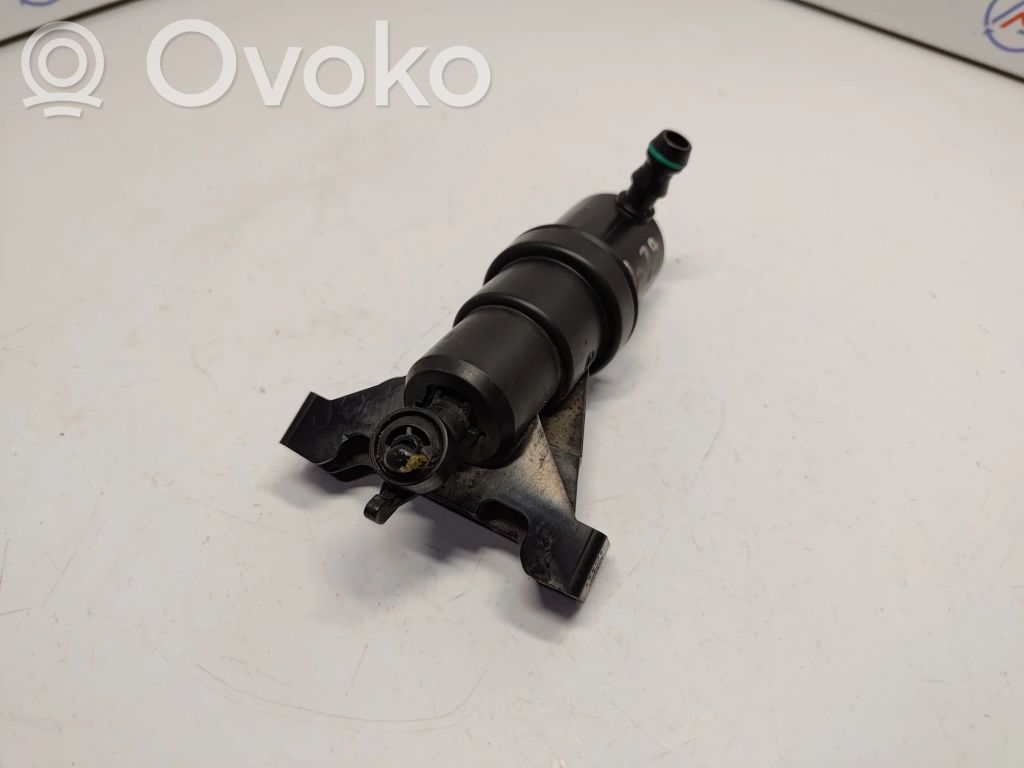 BMW 7 E65 E66 Headlight washer spray nozzle 