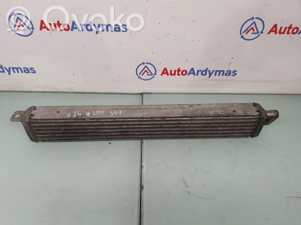 BMW 7 E65 E66 Moottoriöljyn jäähdytinlaite 