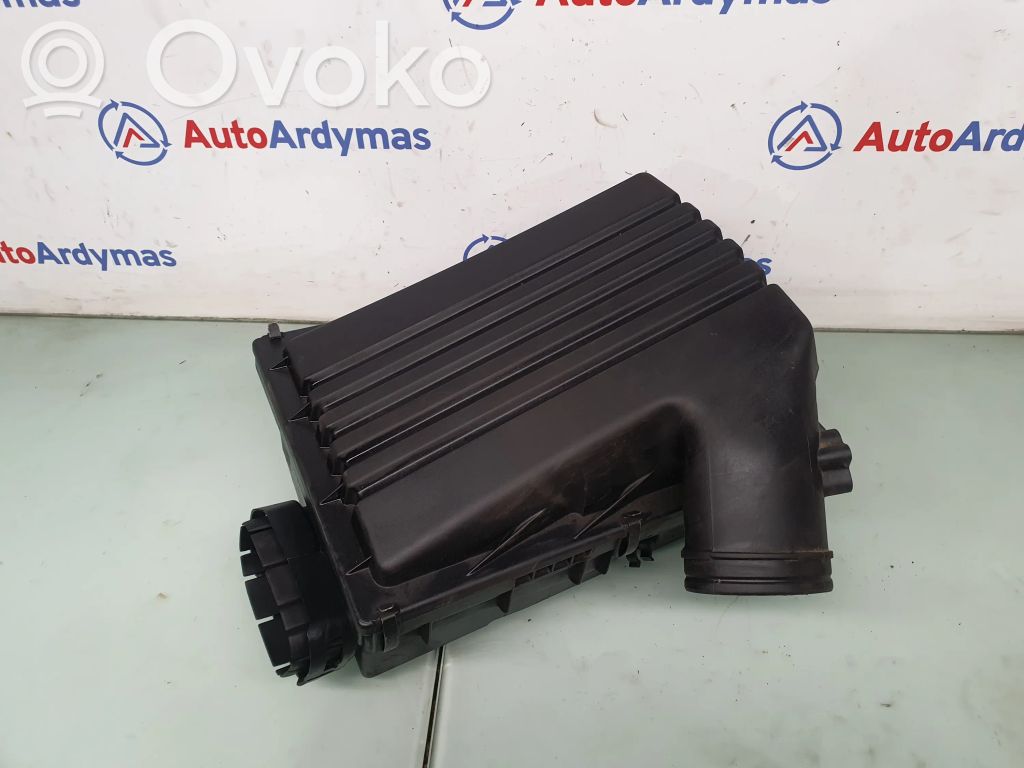 BMW X5 E70 Air filter box 