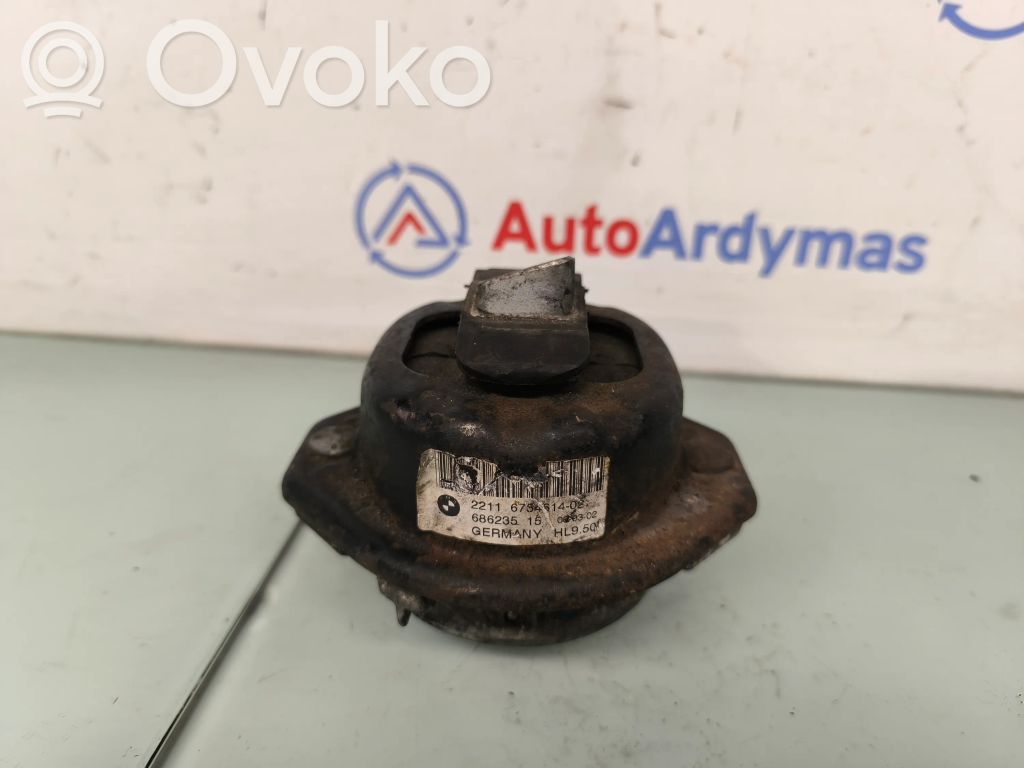 BMW 7 E65 E66 Engine mount bracket 