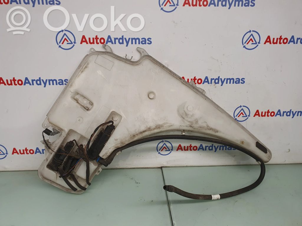 BMW 3 E90 E91 Langų skysčio bakelis 
