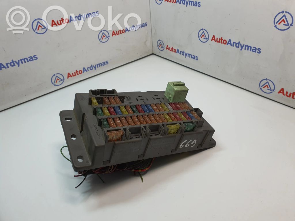 Mini One - Cooper R50 - 53 Fuse module 