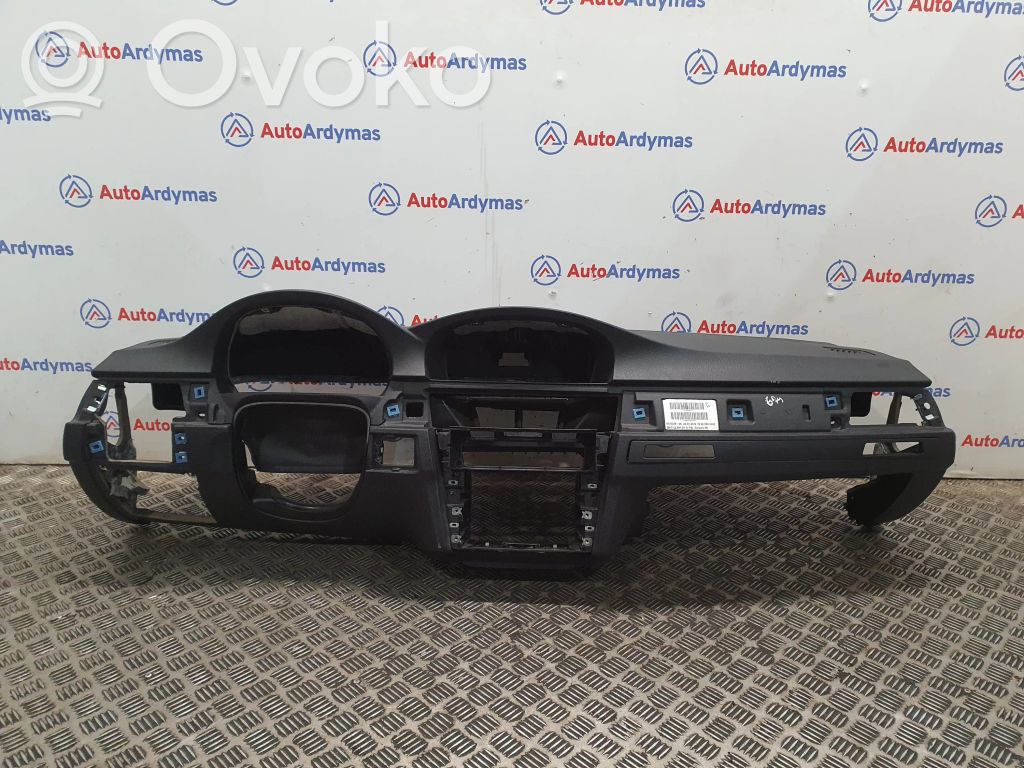 BMW 3 E90 E91 Панель 