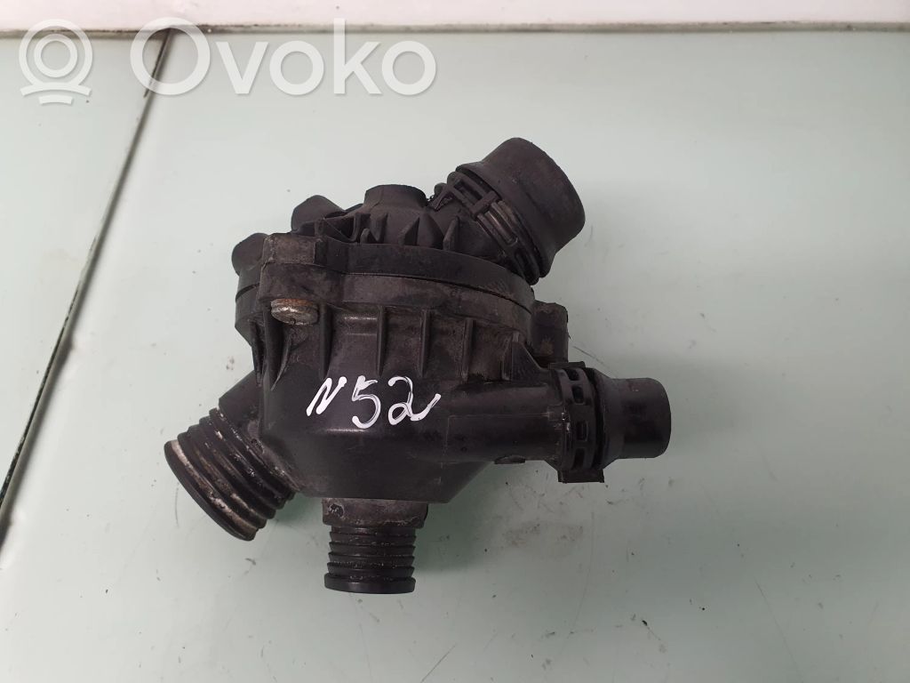 BMW 3 E90 E91 Termostats / termostata korpuss 