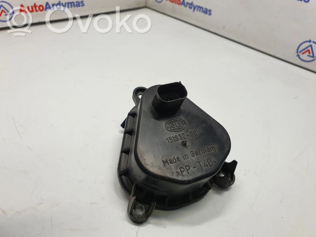 BMW X5 E53 Cache-poussière de phare avant 