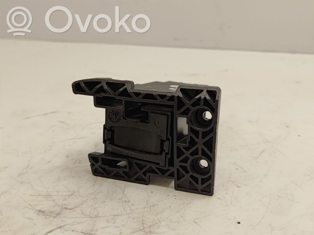 BMW 3 E90 E91 Ignition key card reader 