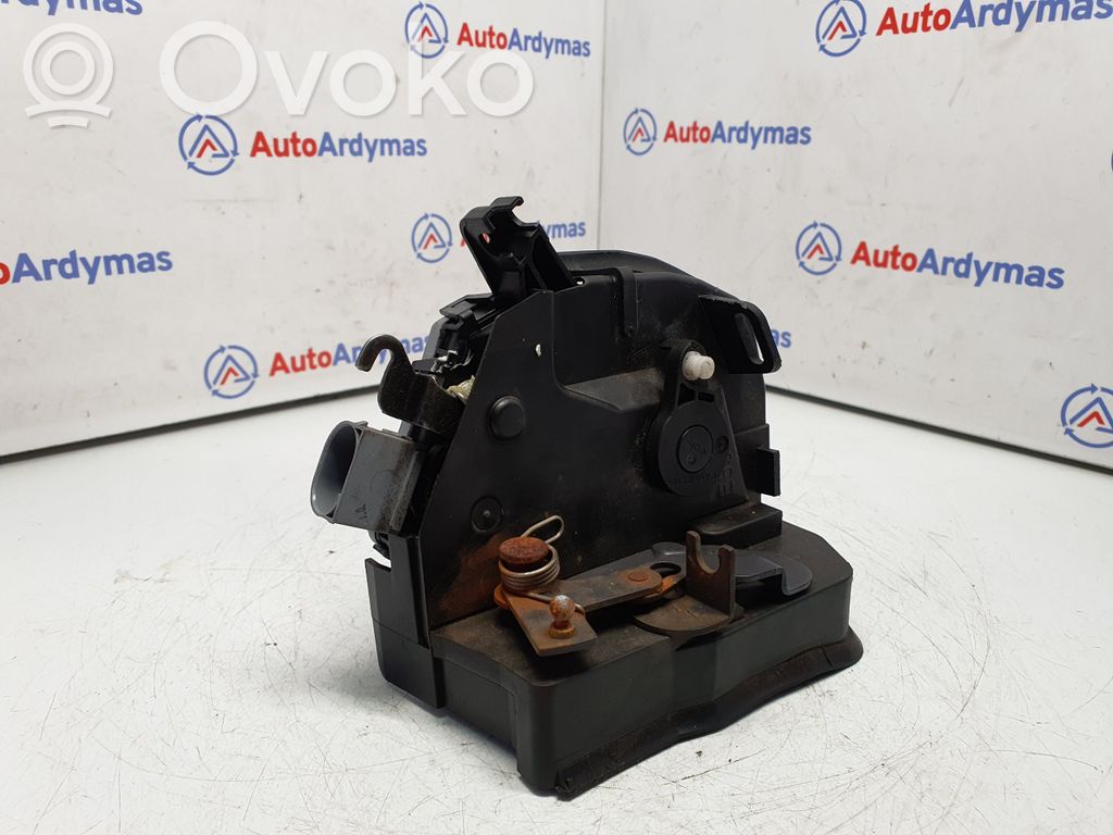 BMW X5 E53 Front door lock 