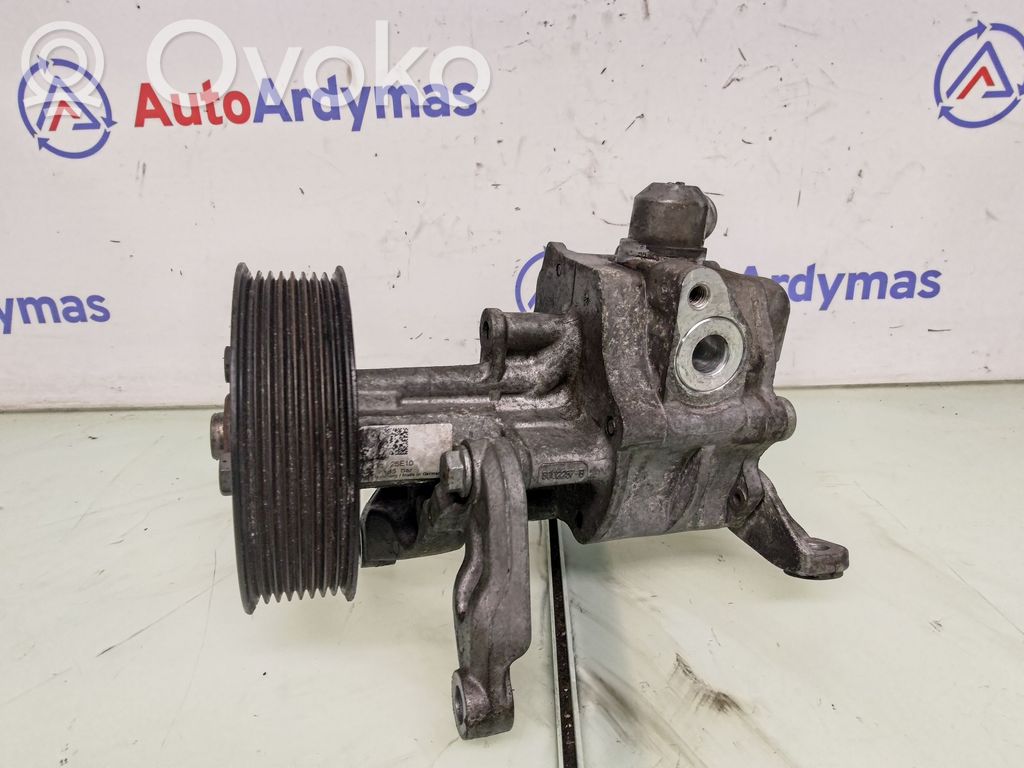 BMW X5 E70 Power steering pump 