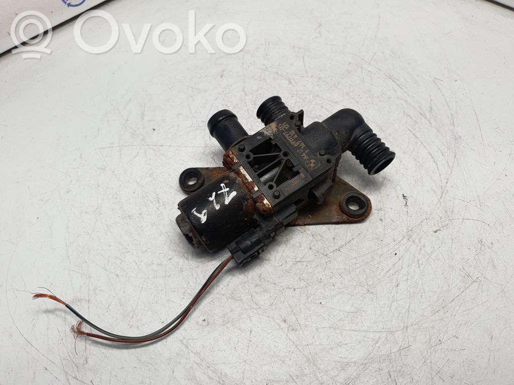 BMW 5 E60 E61 Apsildes radiatora vārsts (-i) 