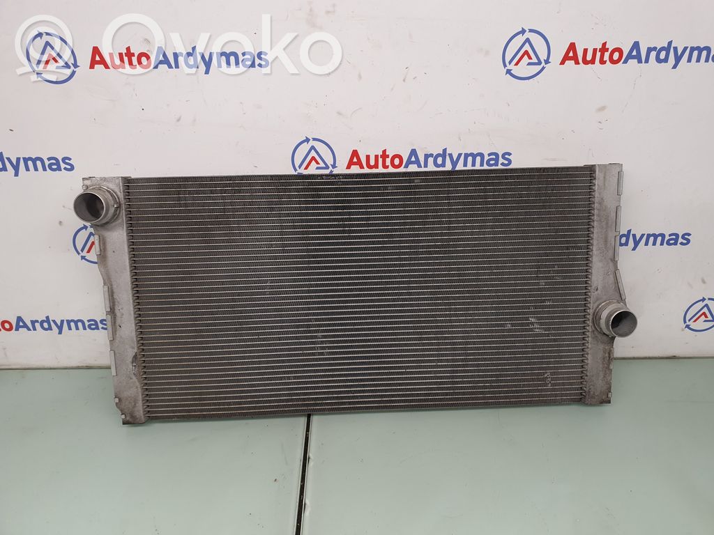 BMW 5 F10 F11 Aušinimo skysčio radiatorius 