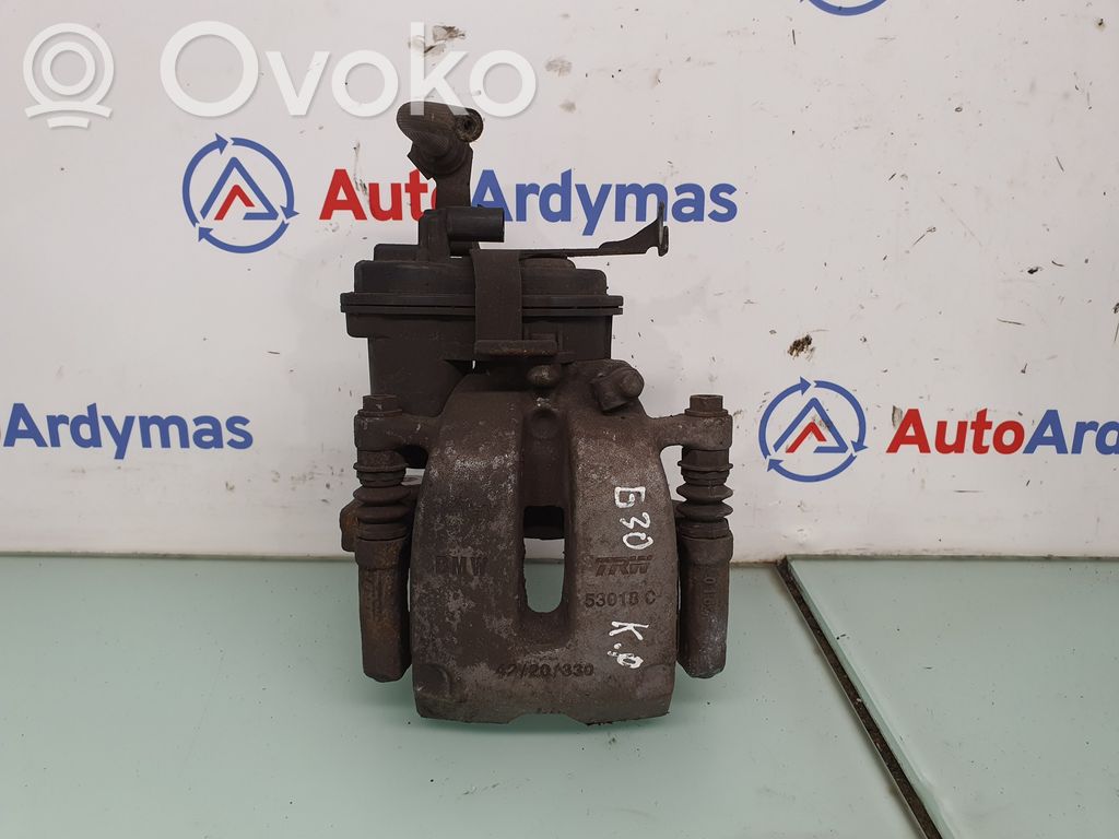 BMW 5 G30 G31 G38 Задний суппорт 