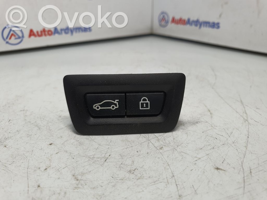 BMW 7 G11 G12 Tailgate/boot open switch button 