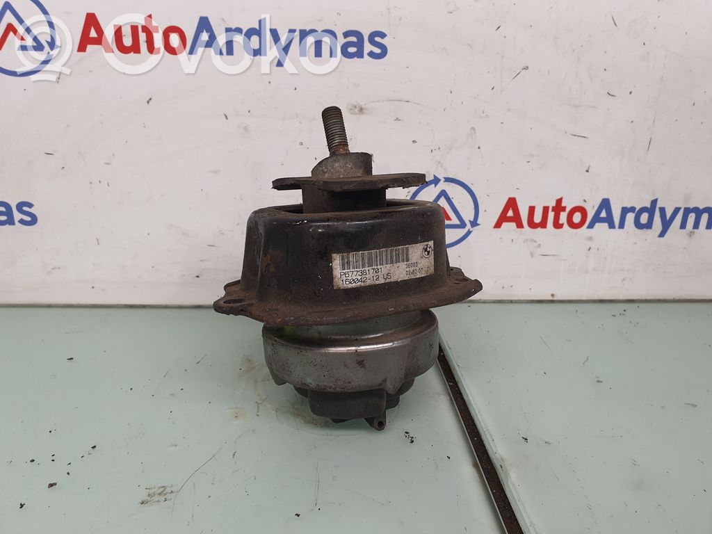 Engine mount bracket   6773817,22116773817,6784416,6795417