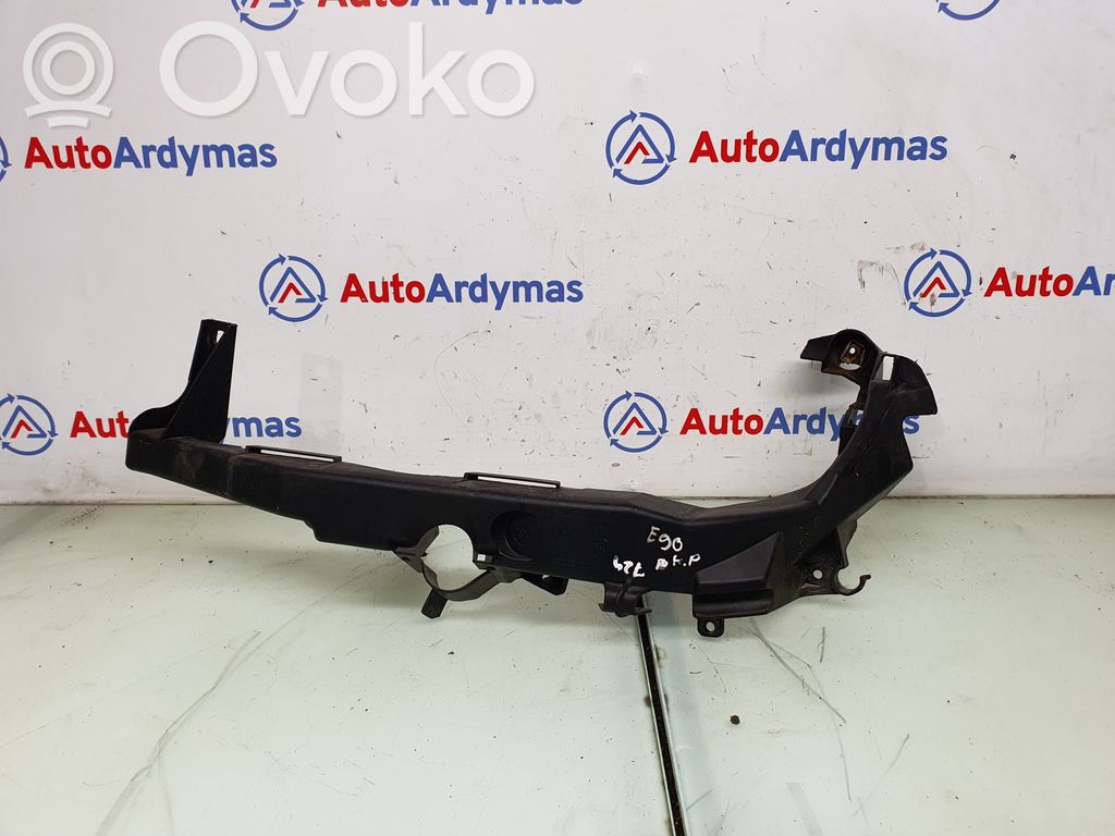 BMW 3 E90 E91 Headlight/headlamp mounting bracket 