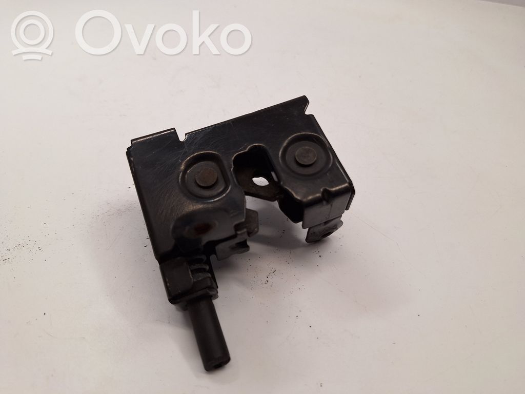 BMW 7 E65 E66 Spyna variklio dangčio 