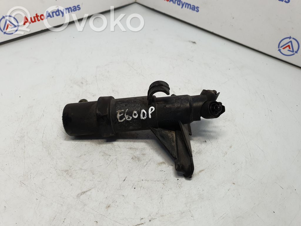 BMW 5 E60 E61 Headlight washer spray nozzle 