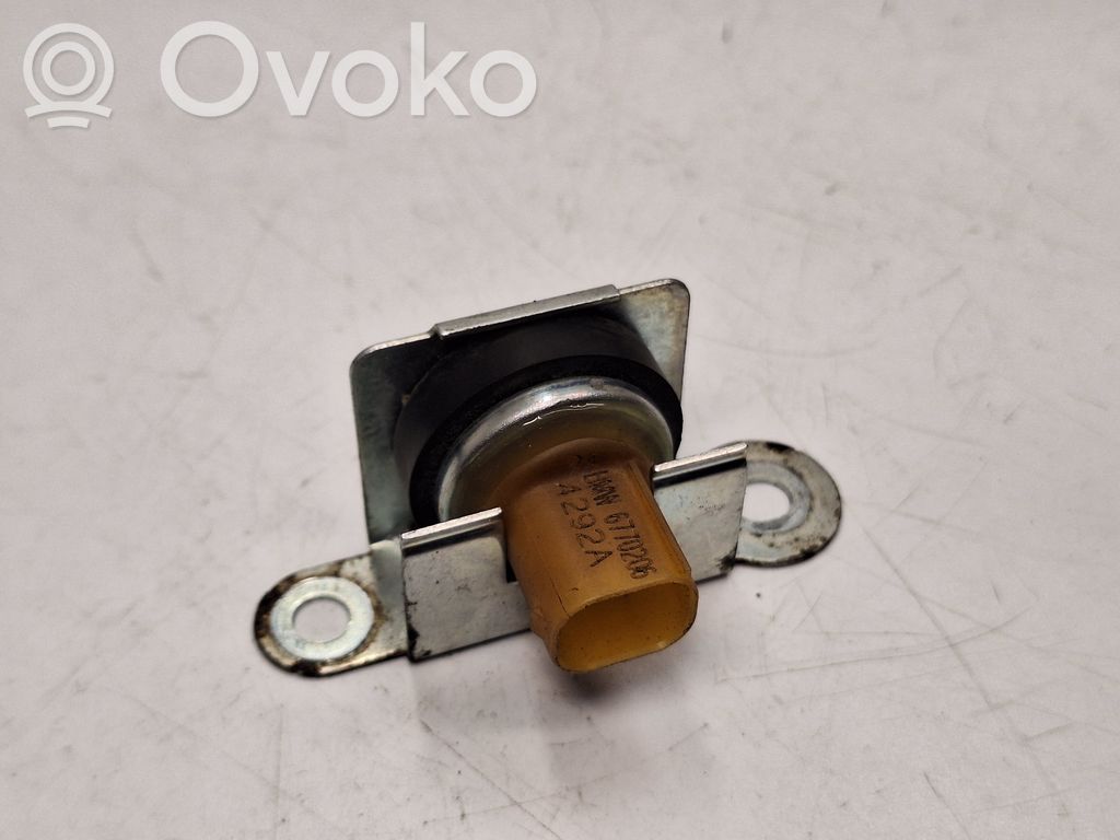 BMW 7 E65 E66 Acceleration sensor 