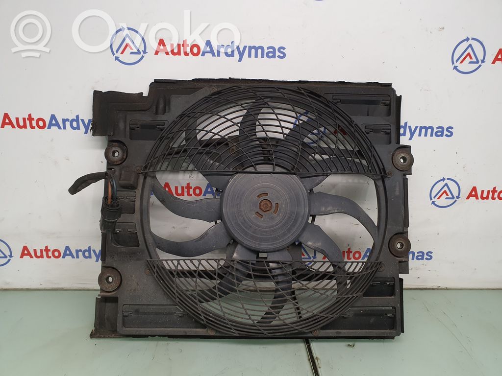 BMW 5 E39 Elektrisks radiatoru ventilators 