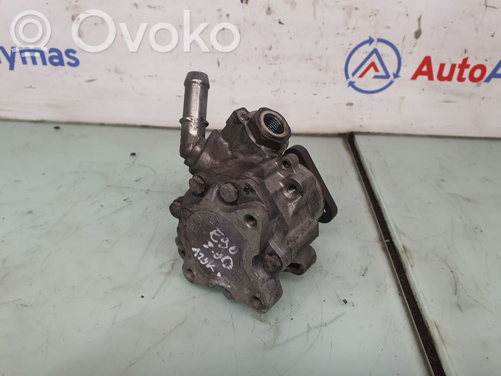 BMW 3 E90 E91 Power steering pump 