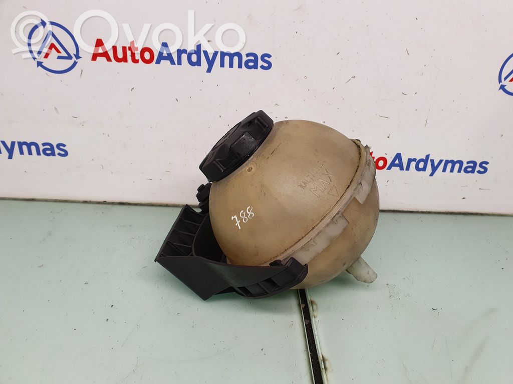BMW 3 F30 F35 F31 Aušinimo skysčio išsiplėtimo bakelis 