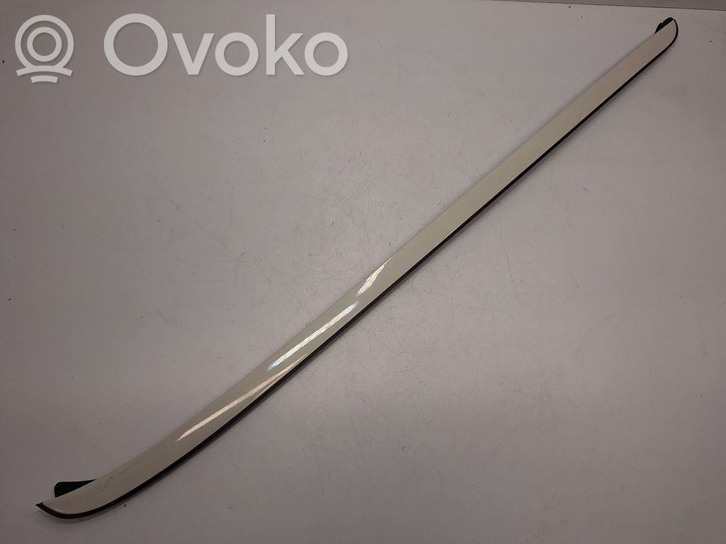 BMW X5 E70 Windshield trim 
