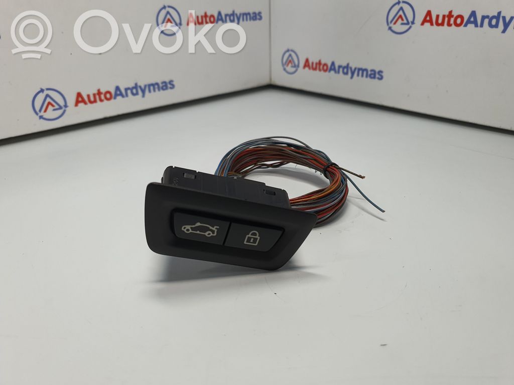 BMW 5 F10 F11 Tailgate/boot open switch button 