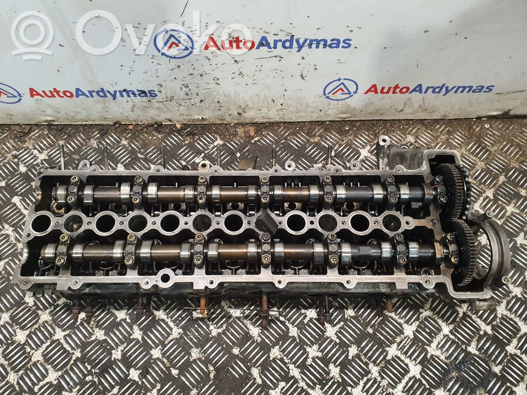 BMW 5 E60 E61 Engine head 