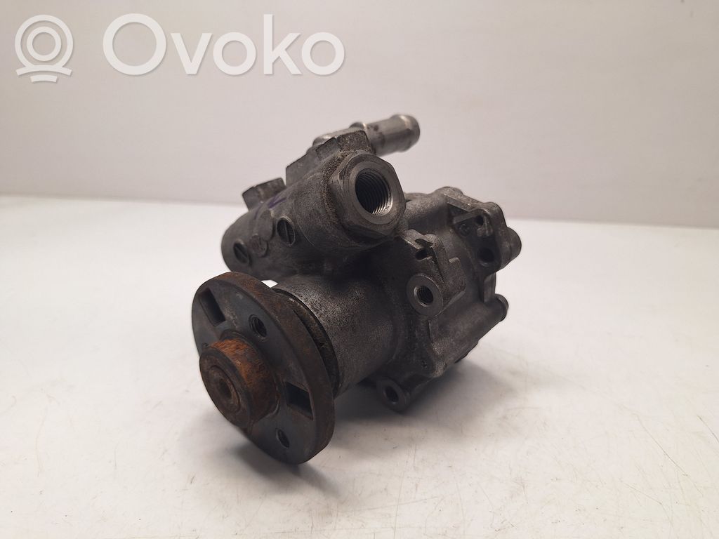 BMW 3 E90 E91 Vairo stiprintuvo siurblys 