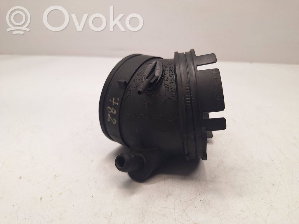 BMW 3 E90 E91 Air intake duct part 