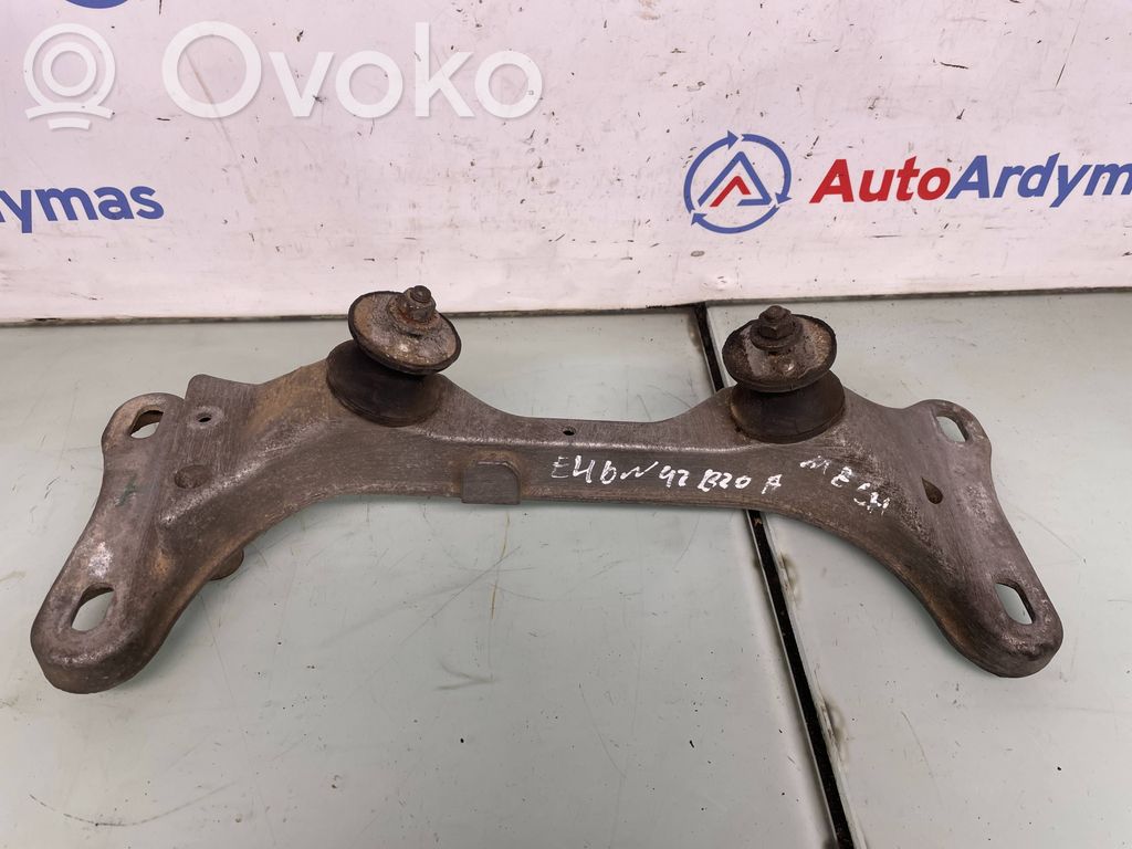 BMW 3 E46 Gearbox mounting bracket 