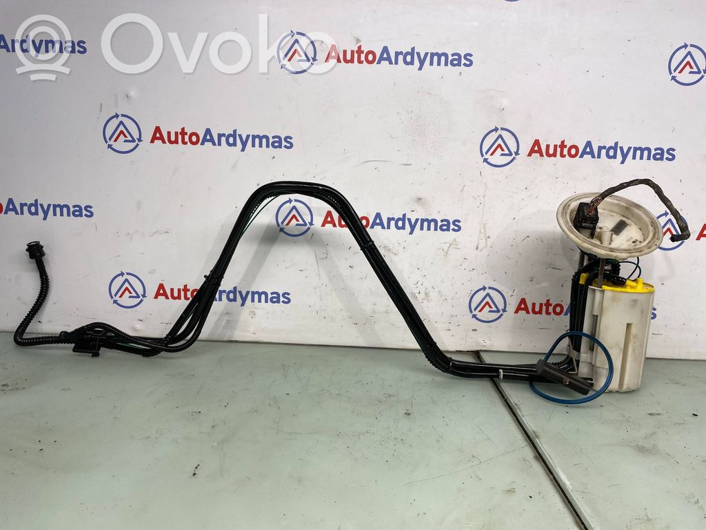 Pompe à carburant   6765848,7373472,16117373472,0580303043