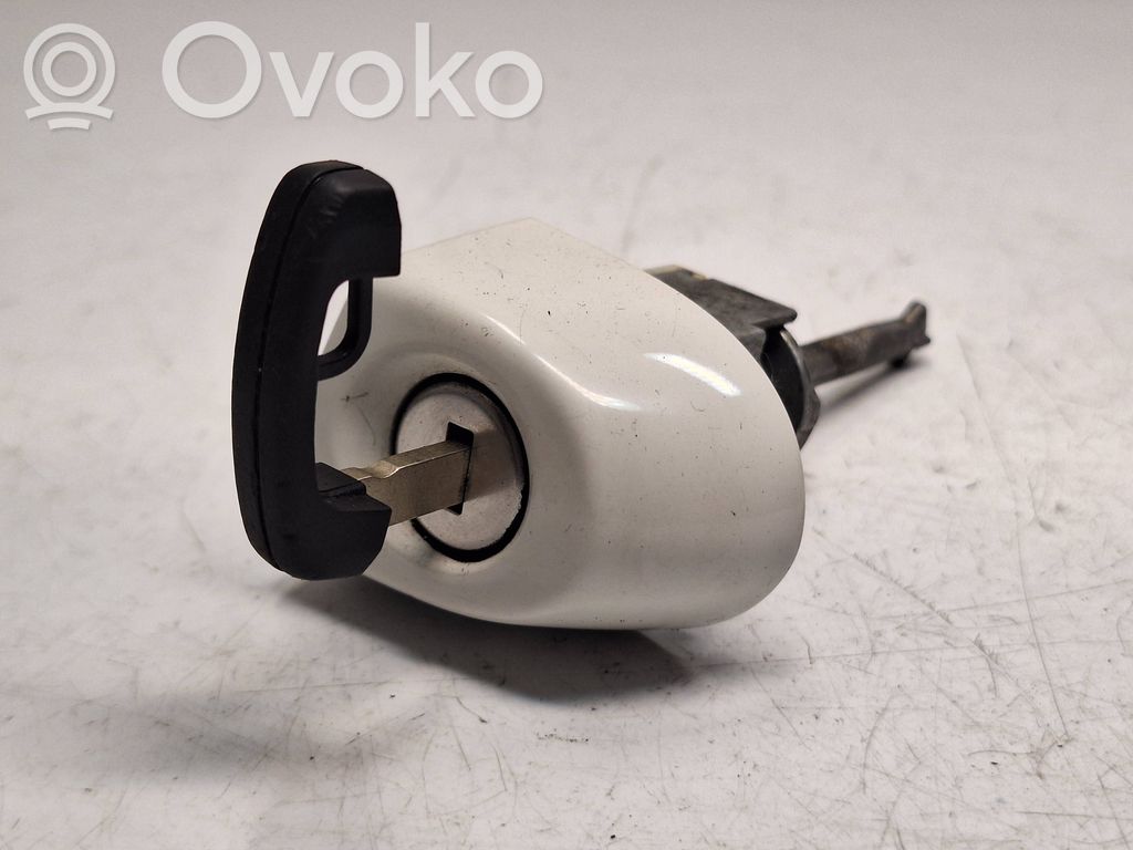 BMW X3 F25 Front door lock (next to the handle) 