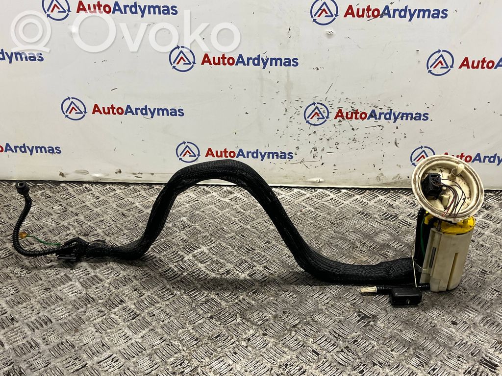 BMW 5 E60 E61 Polttoainesäiliön pumppu 