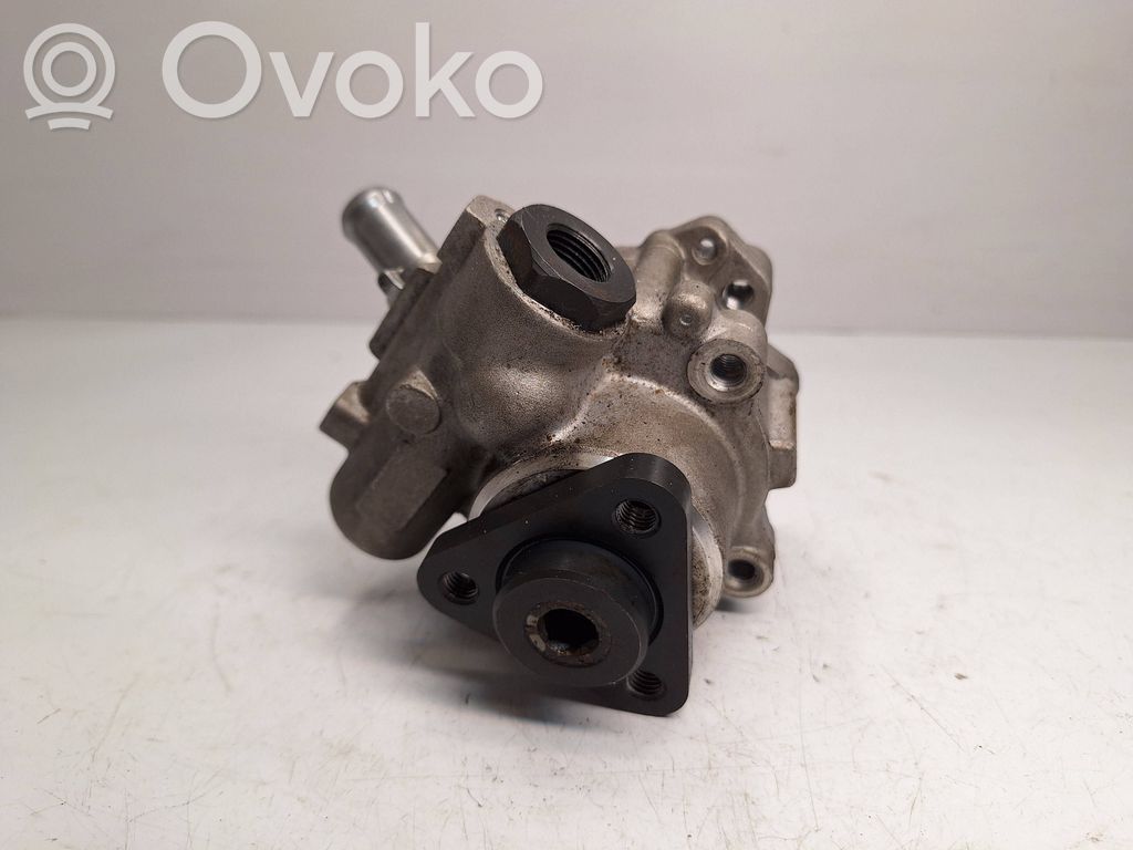 BMW 3 E90 E91 Power steering pump 